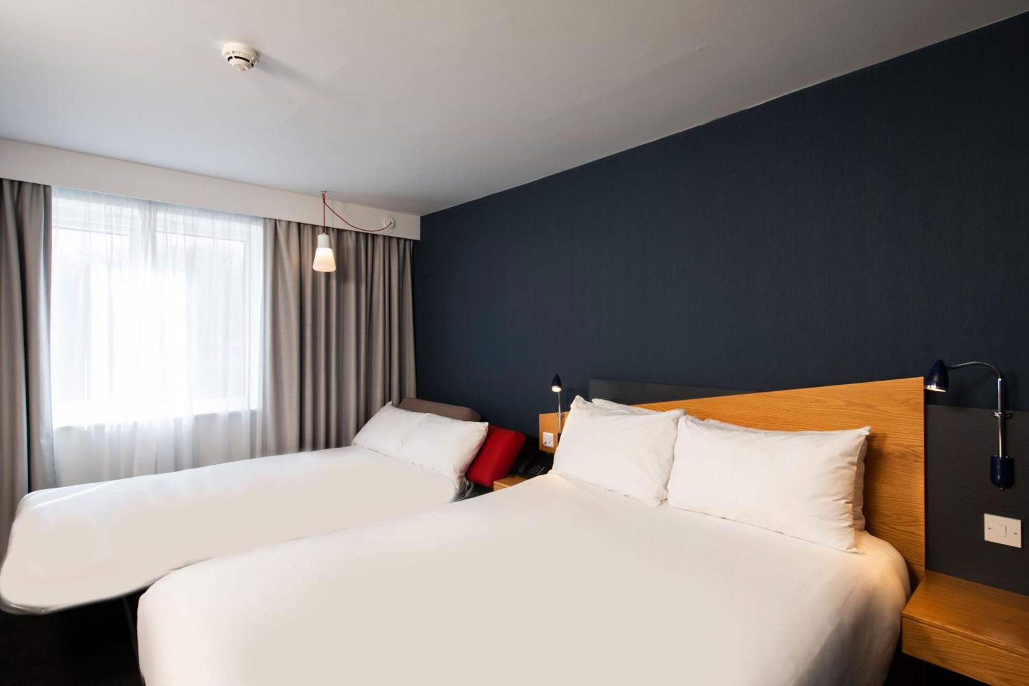 Holiday Inn Express Exeter East By Ihg Zewnętrze zdjęcie