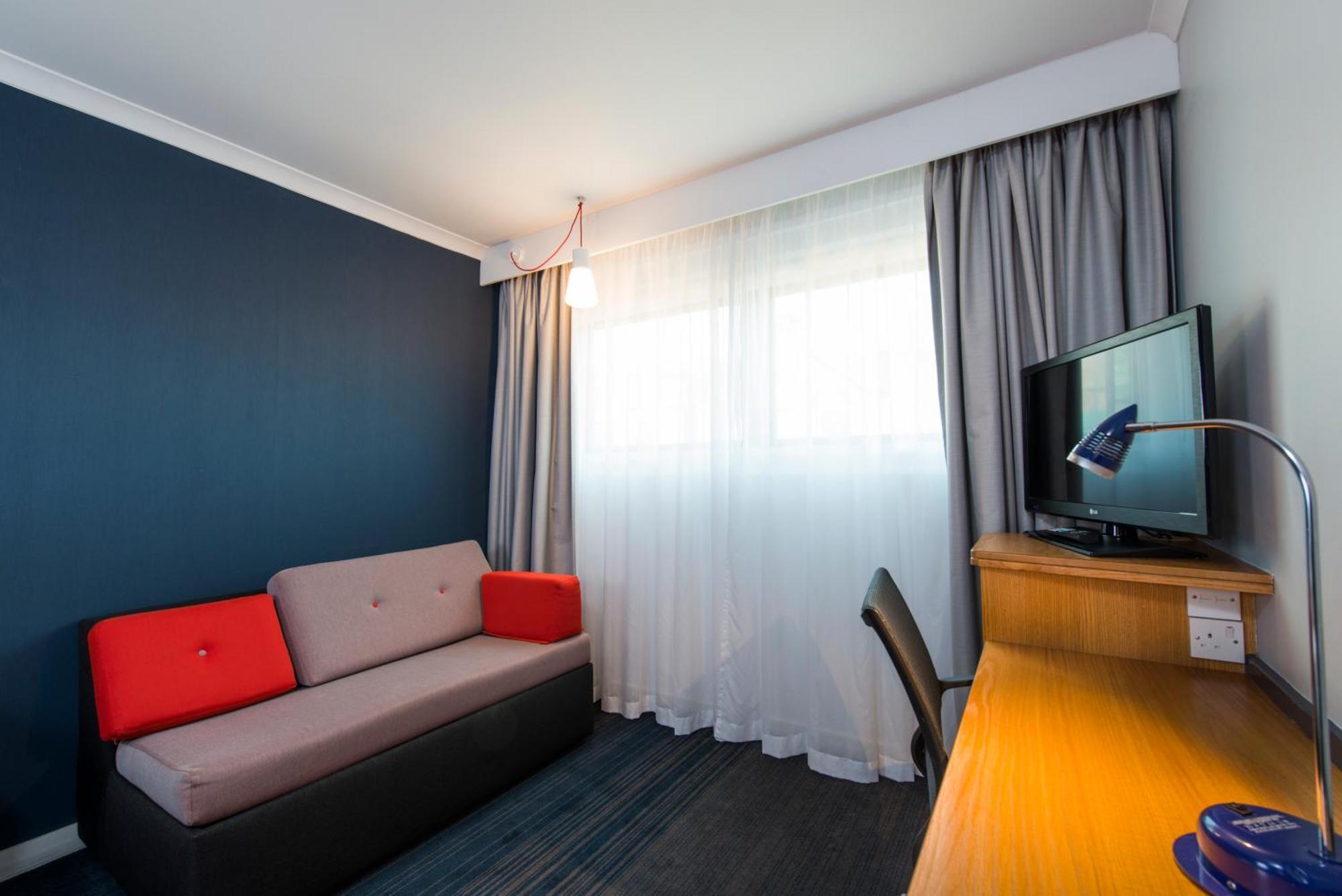 Holiday Inn Express Exeter East By Ihg Zewnętrze zdjęcie